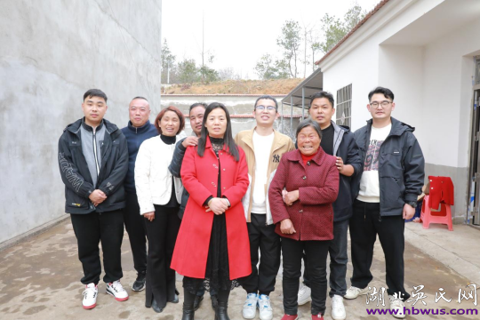 3歲被拐，25年尋找，紅安吳銳回家了