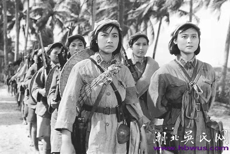 吳風壽的紅色村之旅