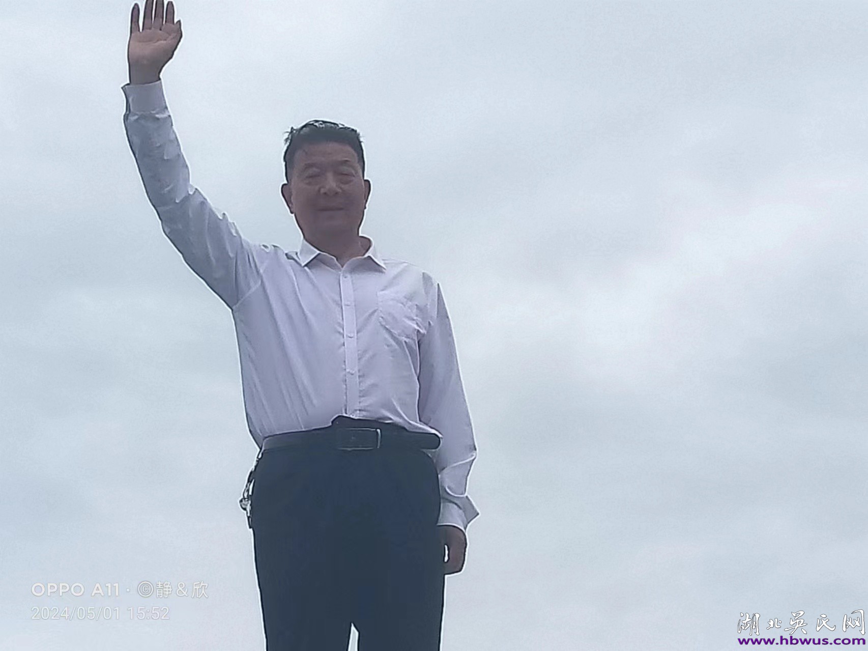 吳合林會長一行人應(yīng)邀赴四川走訪慶余堂吳氏宗親