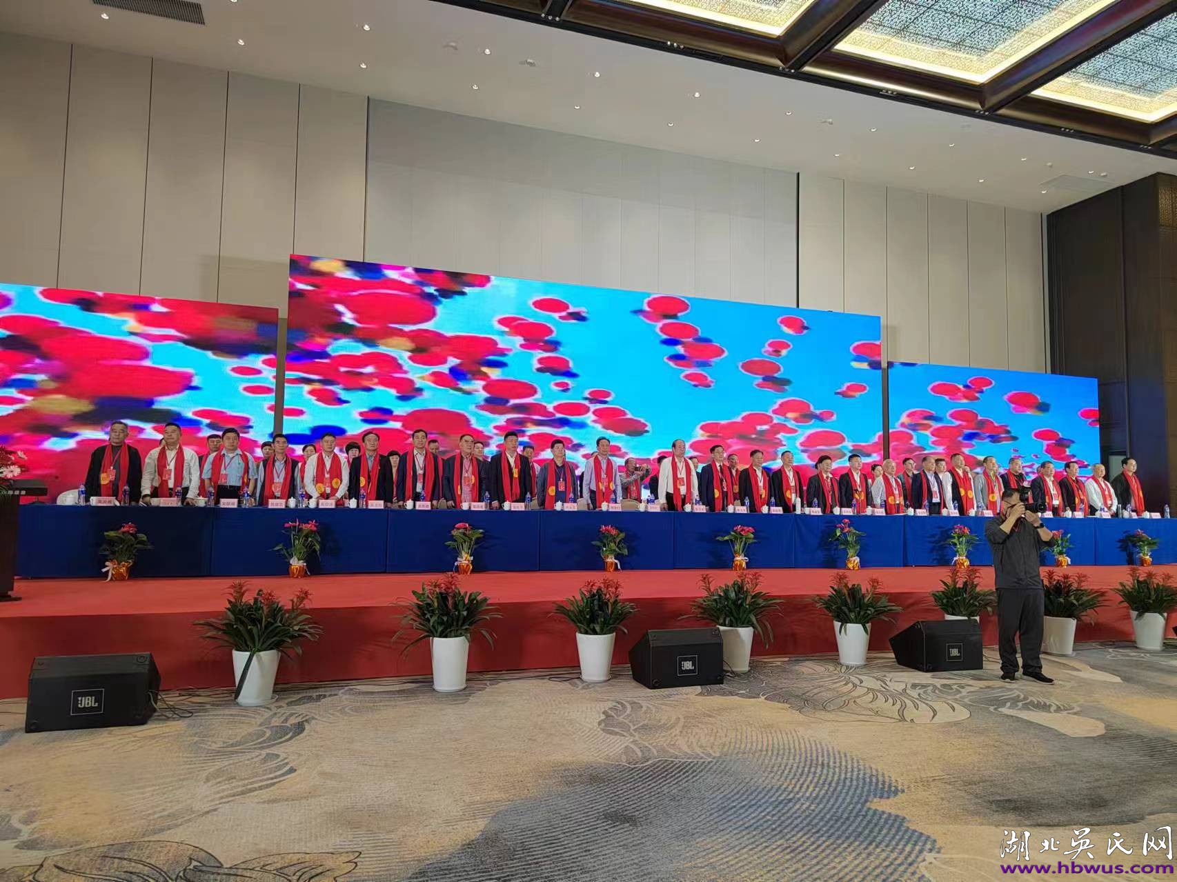 湖北吳氏熱烈恭賀浙江省至德文化委員會二界一次代表大會取得圓滿成功! 湖北吳氏熱烈恭賀浙江省至德文化委員會二界一次代表大會取得圓滿成功!