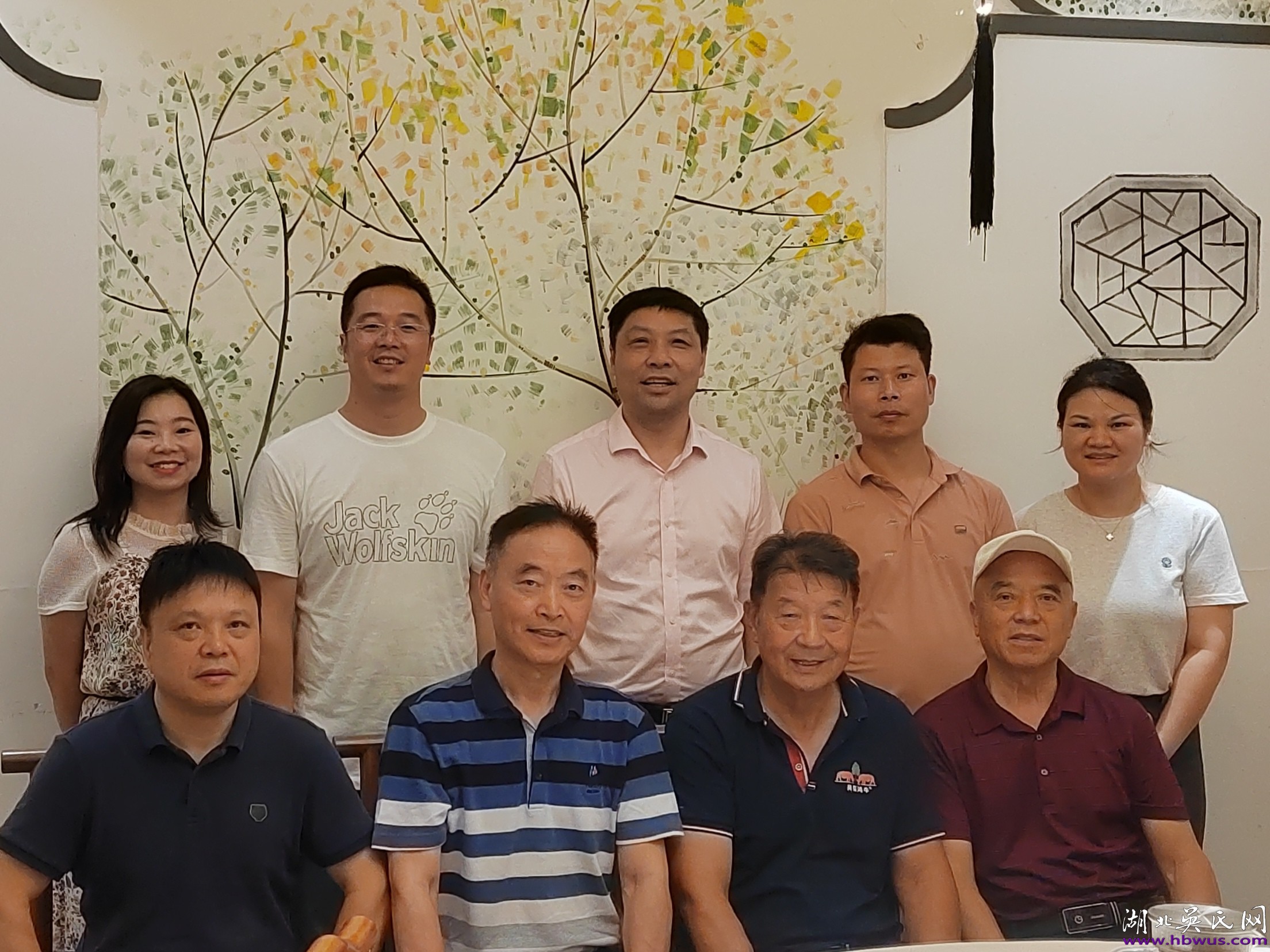 湖北吳氏舉行執(zhí)委會(huì)議