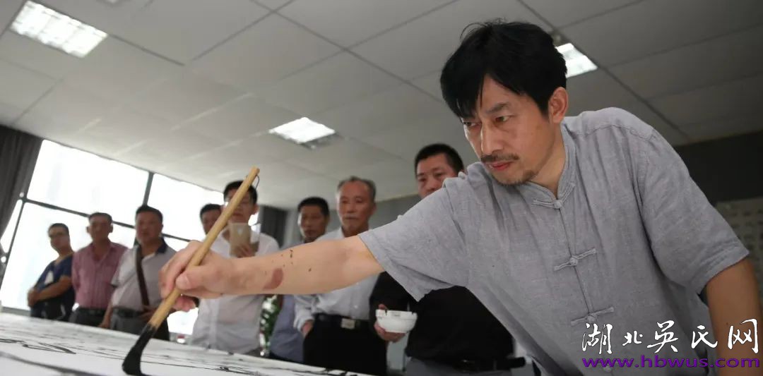 狂，李由的標(biāo)簽