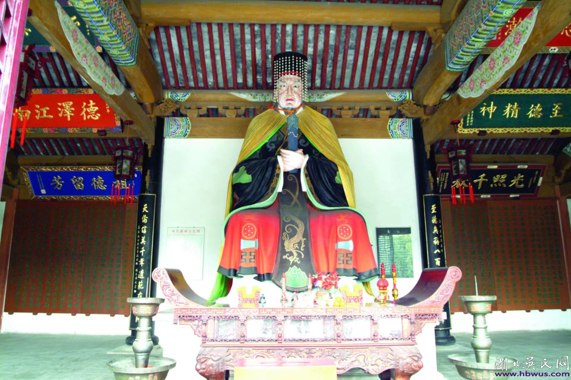 謁梅里泰伯廟---吳臘保