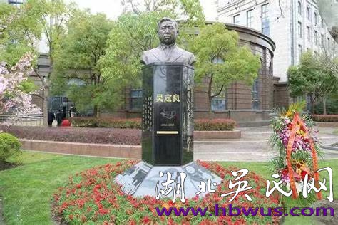 1744557287184123.jpg 990161a569072845468ec76101c039b.jpg