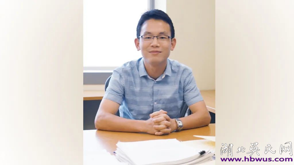 武漢大學(xué)新聞與傳播學(xué)院已由“80后”副院長吳世文主持工作